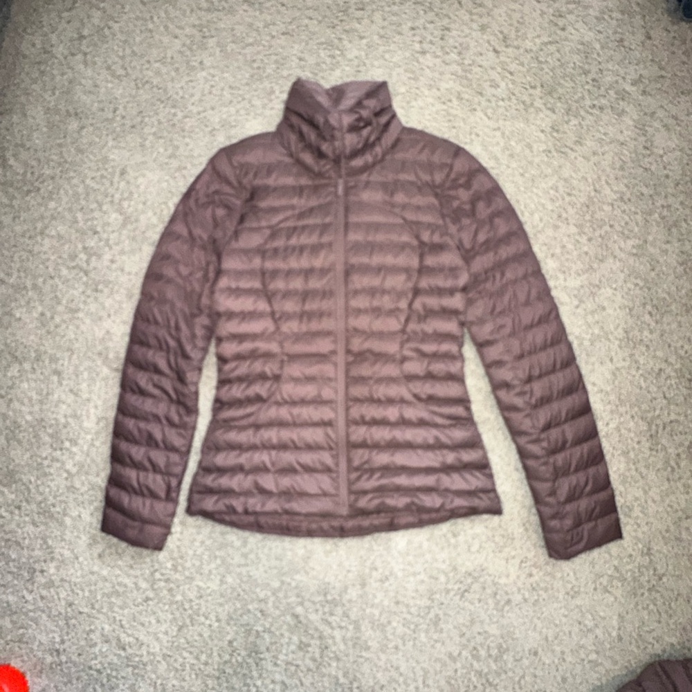 Lululemon Puffer Jacket with removable hood